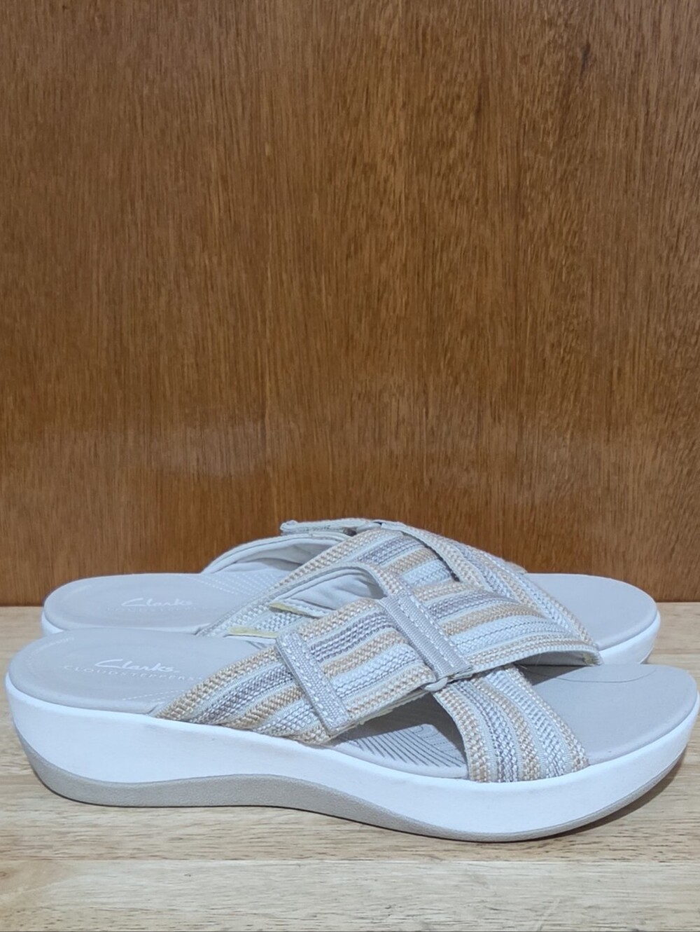 Clarks Cloudsteppers Womens 8M Cross Strap Slide Wedge Sandal Beige - Picture 3 of 14